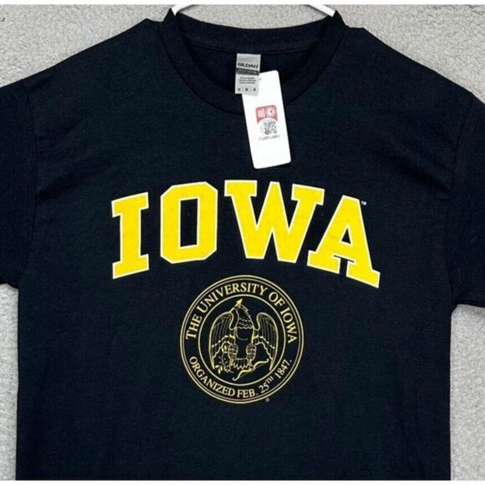 Iowa Hawkeyes Shirt Adult Medium Black‎ Long Sleeve T-Shirt Mens New Agenda NEW